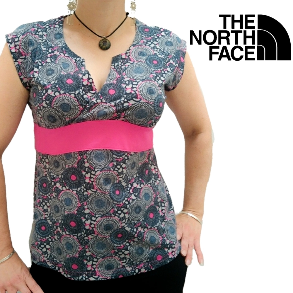 North Face Women's Top Size L
